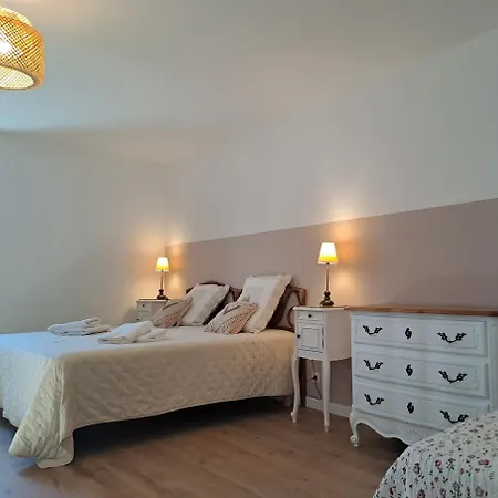 בית נופש La Maison Du Pouget