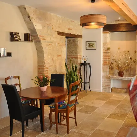 La Maison Du Pouget Nyaraló